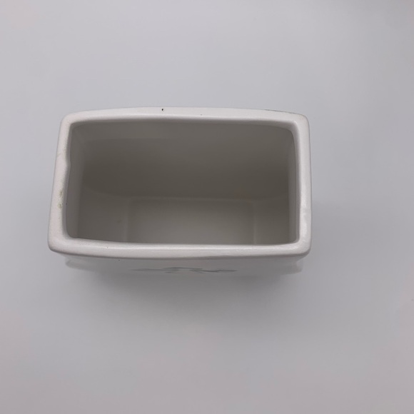 Vintage Christmas FTD Faithful Blessings Bust Shape 7” Vase With Silver Cross - Picture 9 of 12